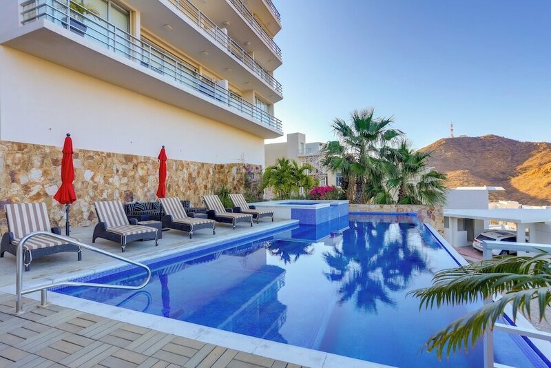 Гостиница Cabo Pedregal Condo: Ocean View & 2 Infinity Pools
