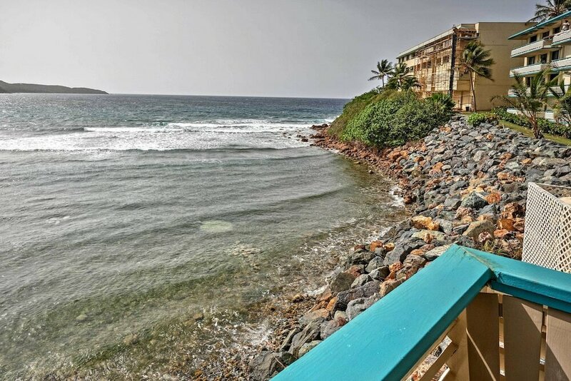Гостиница Bolongo Bay Oceanfront Condo w Community Pool!