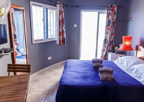 Гостиница Lovely 13-bed Complex on Cape Point Beach, Bakau