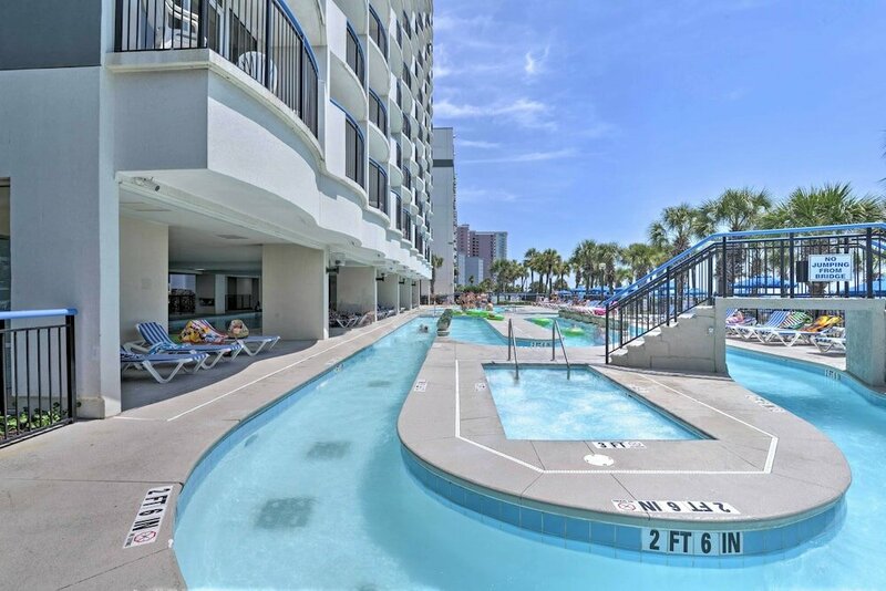 Гостиница Airy Oceanfront Myrtle Beach Condo w Balcony в Миртл-Бич