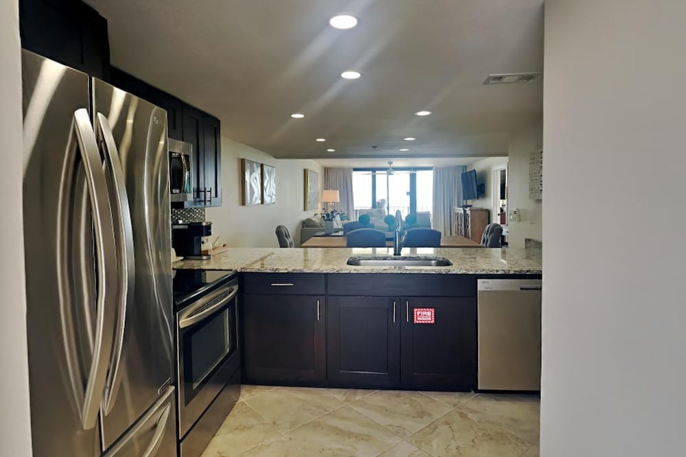 Фото Edgewater Tower III