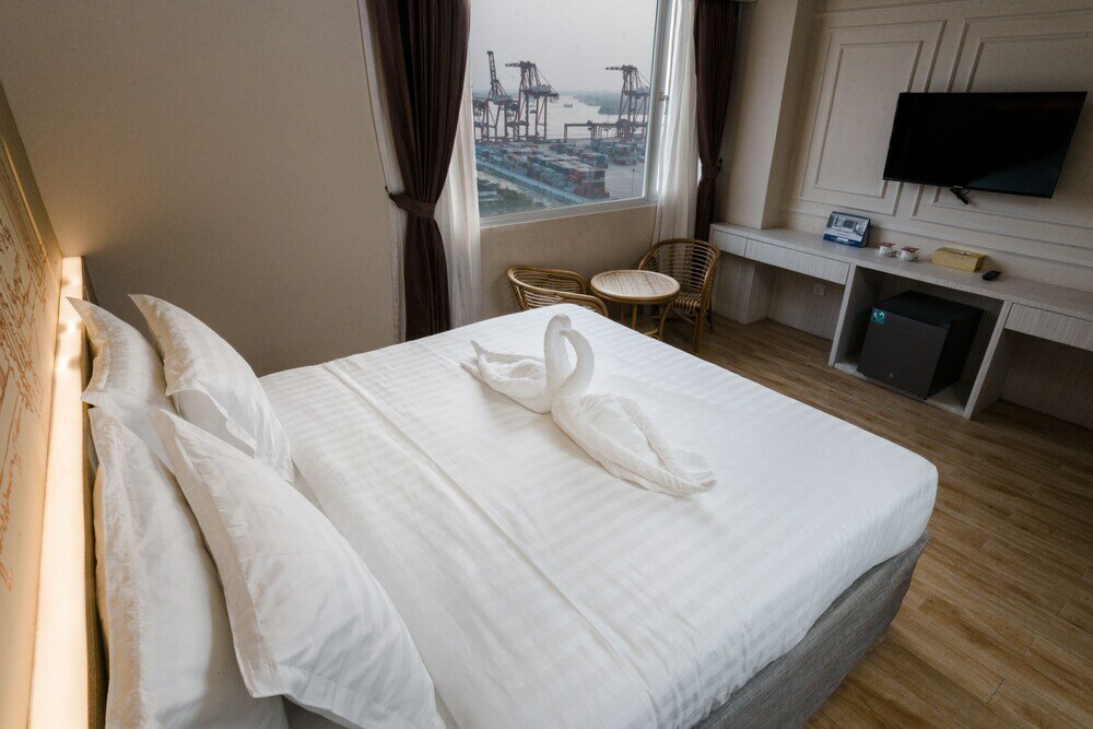 Фото The Rangoon Hotel