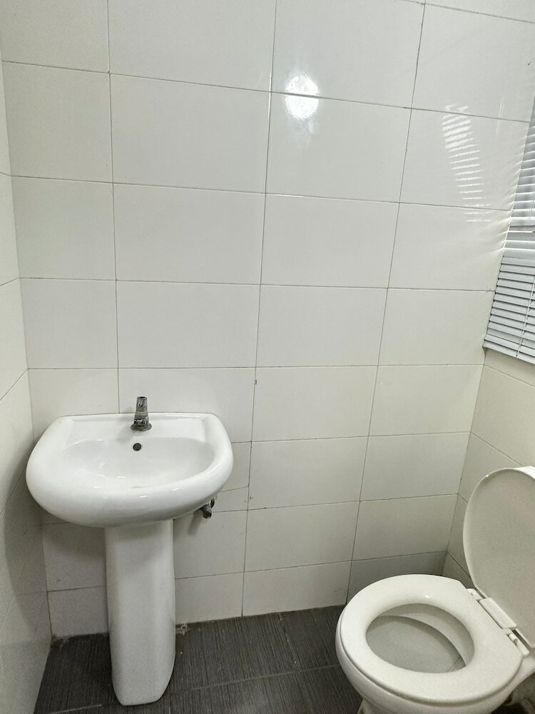 Фото Msquare Apartment Ikoyi