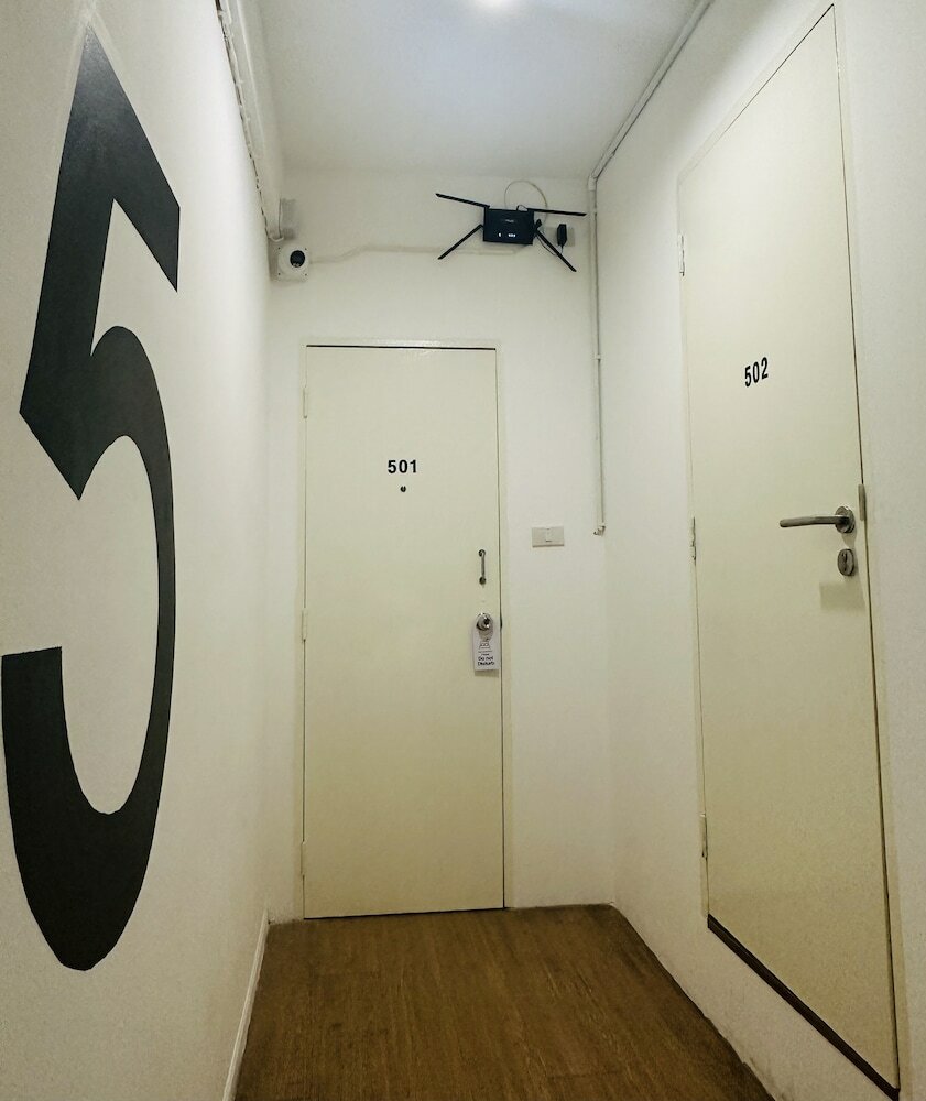 Фото Piccolo Sukhumvit Hostel