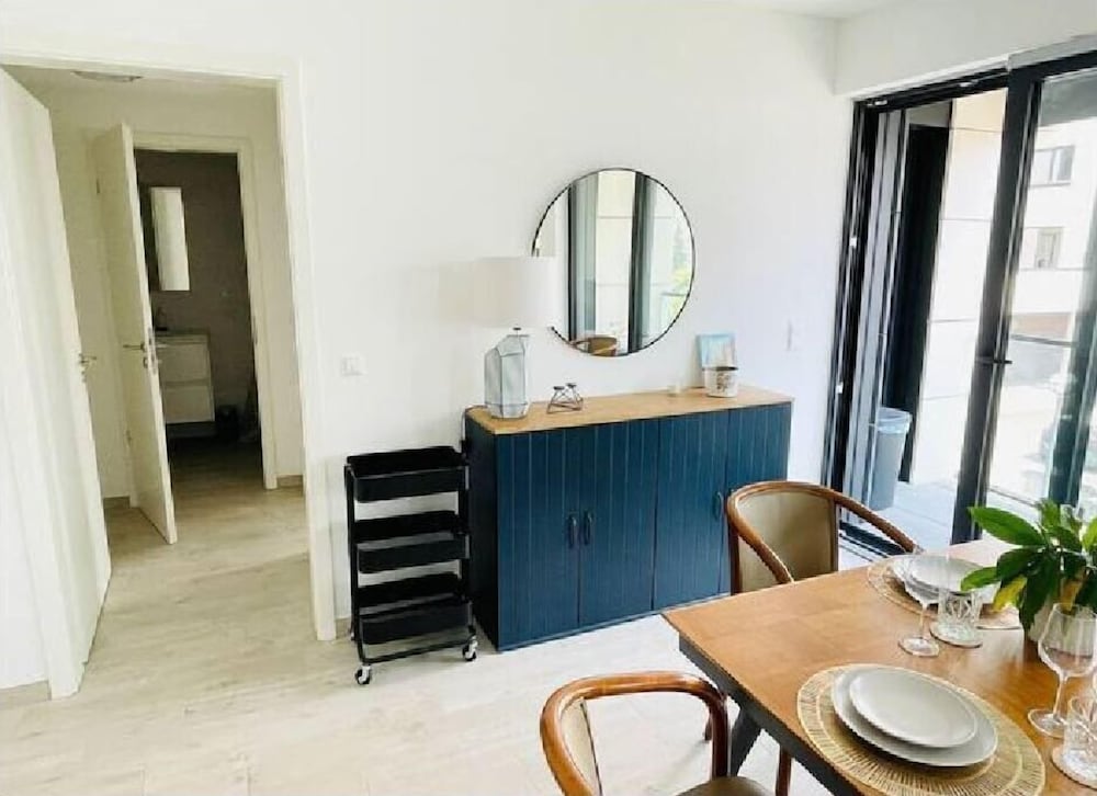 Фото Cosy 1 bedroom in City Center w Terrace