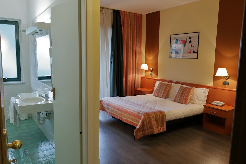 Фото Hotel Romanisio