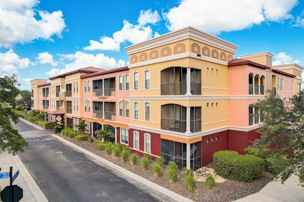 Фото Emerald Greens Hotel Condo Resort