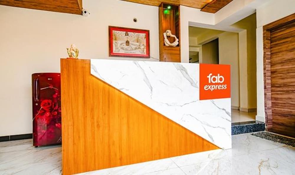 Фото Fabexpress Shree Shivay