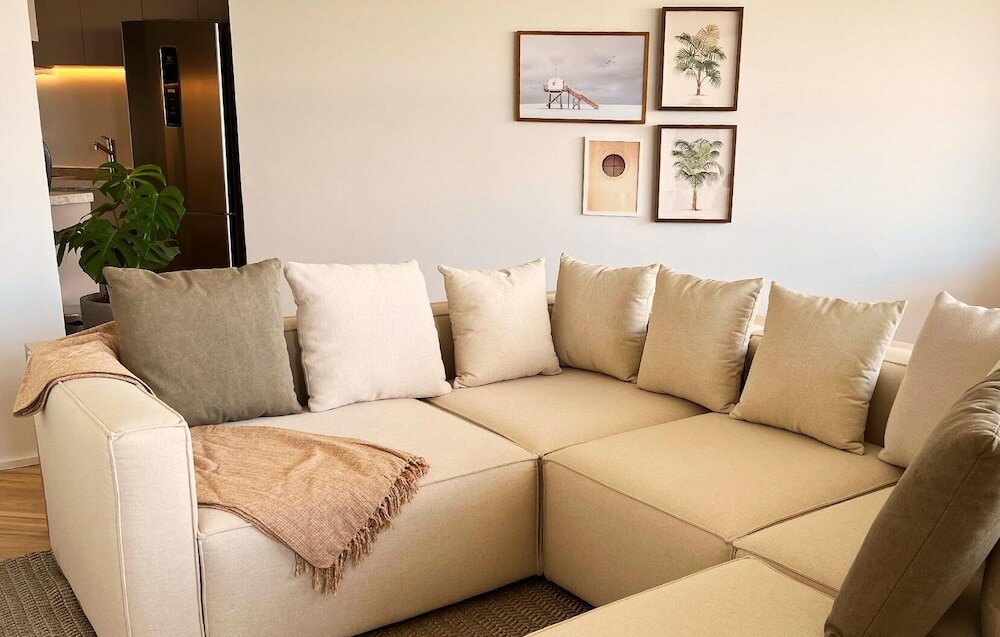 Фото White by Movinn