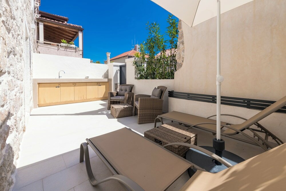 Фото Villa Miri, superior heritage villa with swimming pool