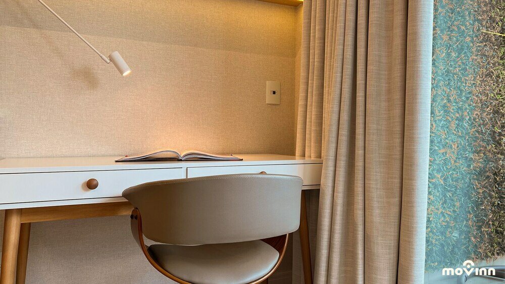 Фото White by Movinn