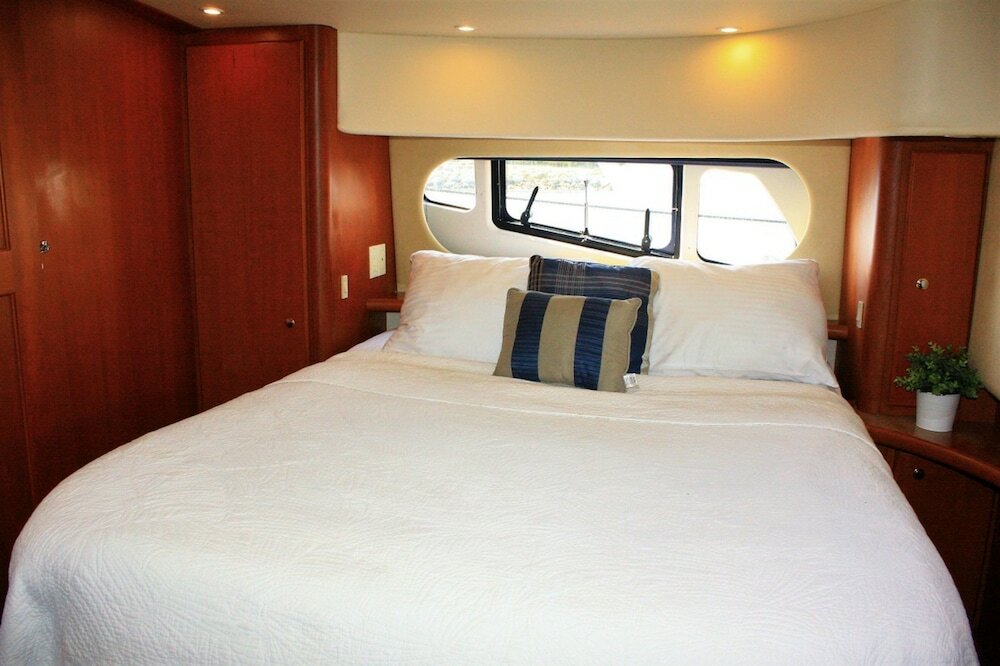 Фото Dockside Boat & Bed Long Beach