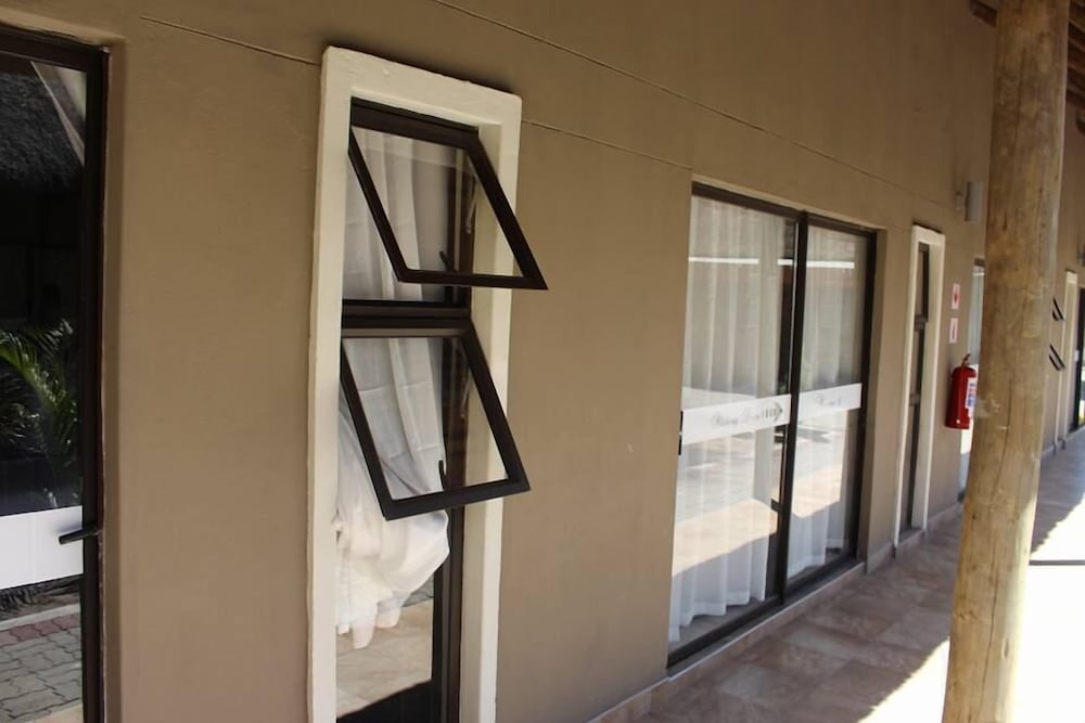 Фото Makgovango Luxury Inn