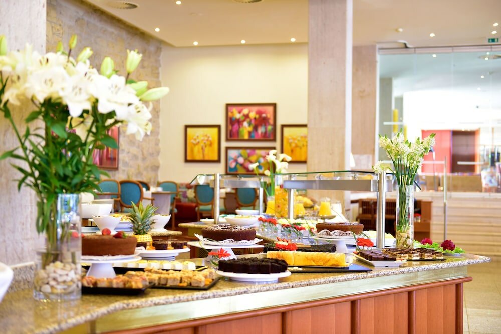 Фото Pestana Dom João II Beach & Golf Resort