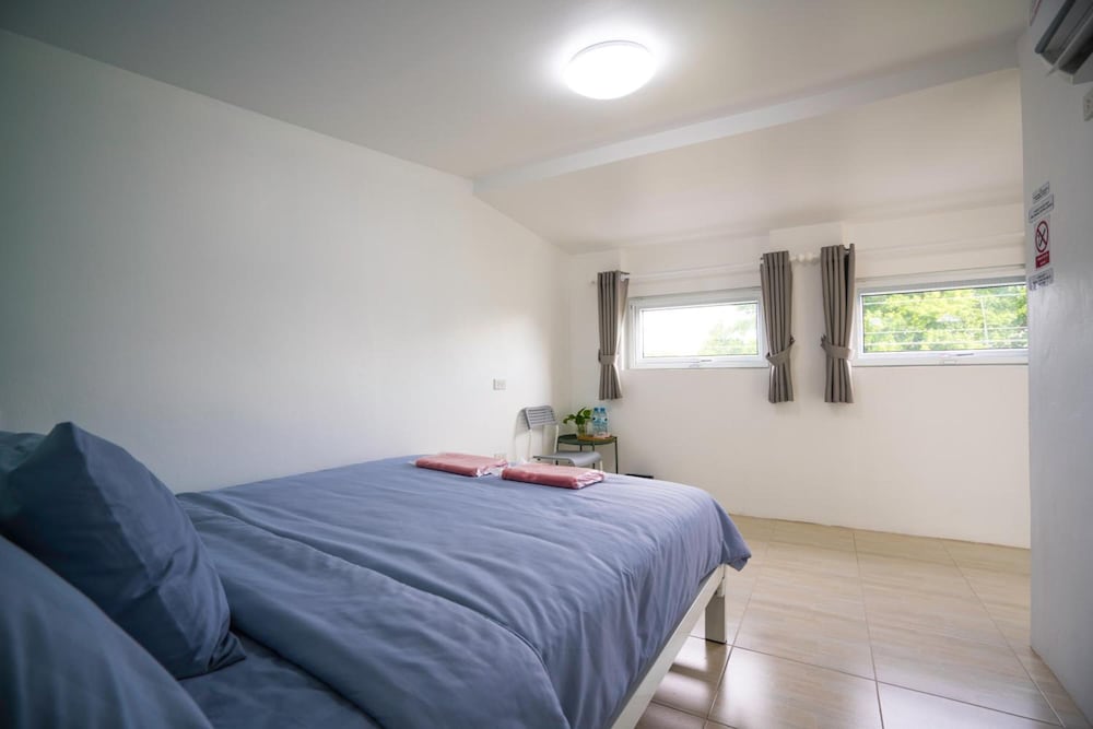 Фото D Hub Hostel
