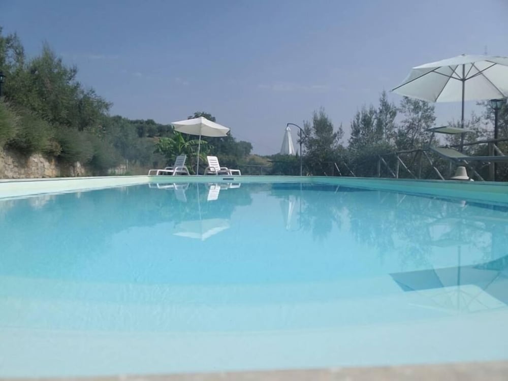 Фото Agriturismo Monte Petreto