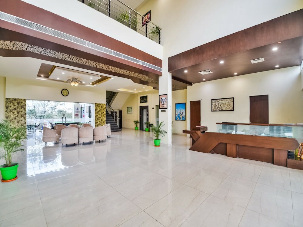 Фото Hotel Amrit Manthan