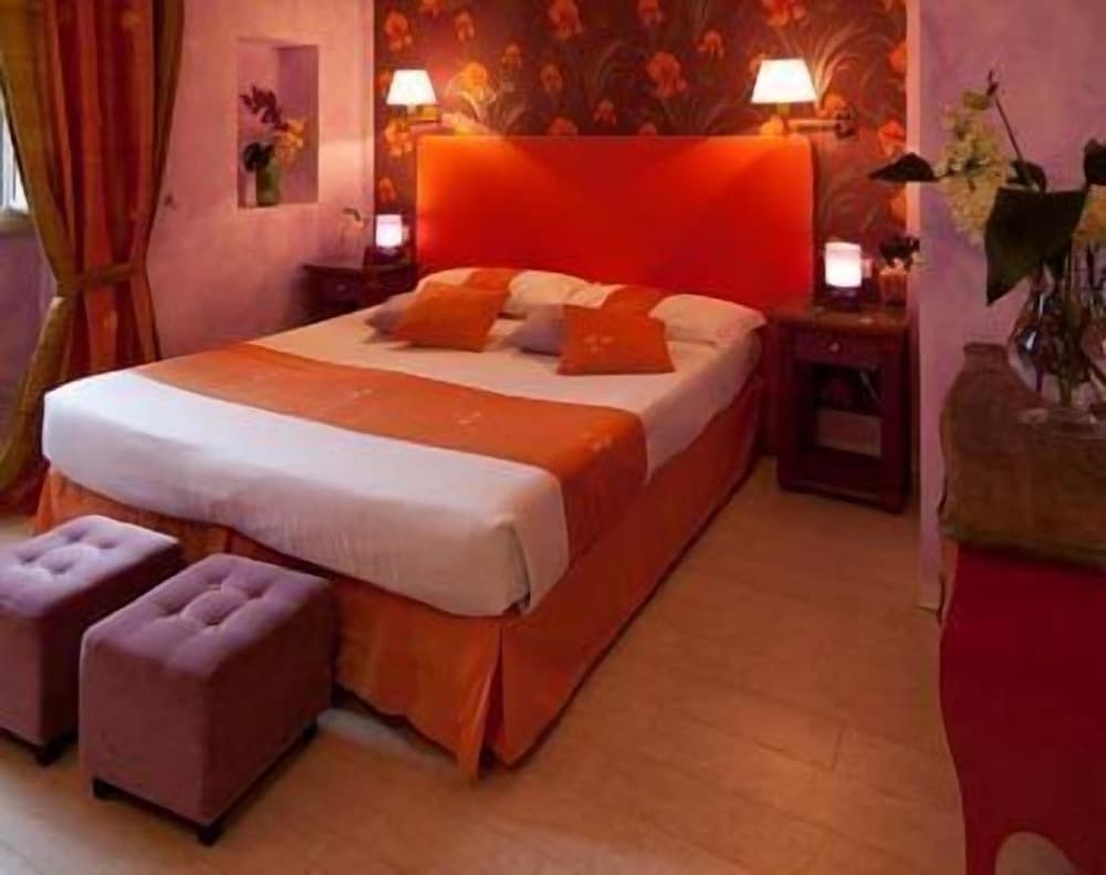 Фото 66 Imperial Inn DeLuxe