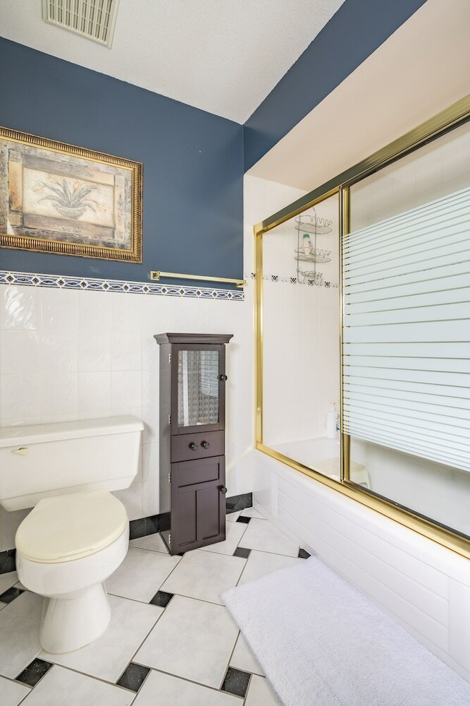 Фото Fraser River Richmond Bed & Breakfast