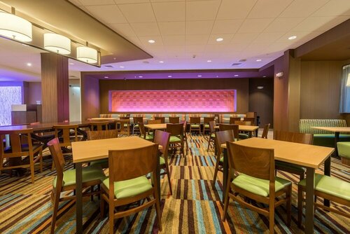 Гостиница Fairfield Inn & Suites by Marriott Asheville Tunnel Road