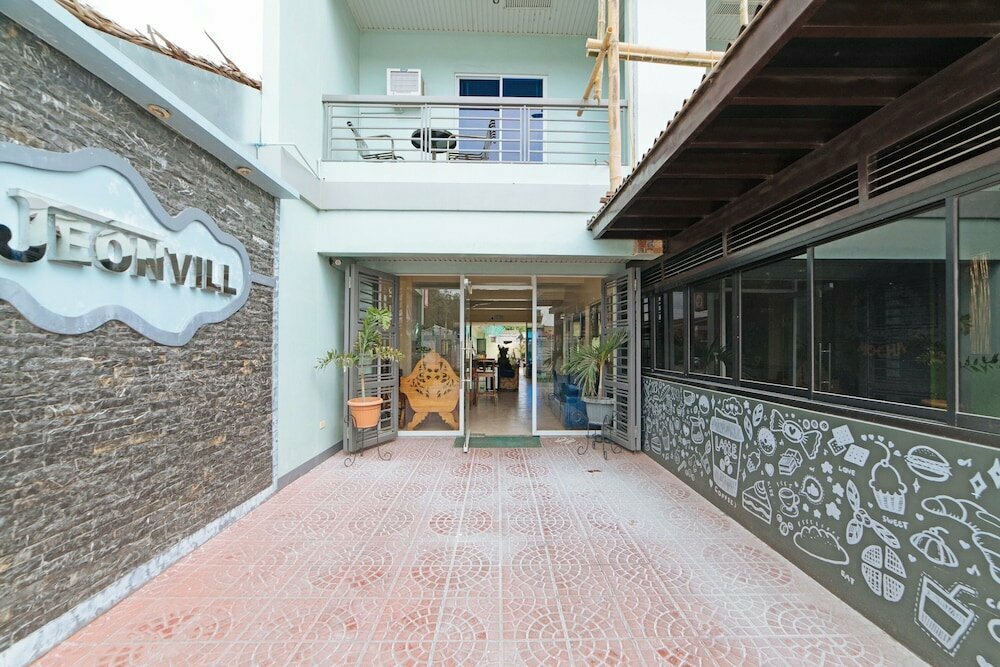 Hotel RedDoorz @ Old Buswang Road, Province of Aklan, photo