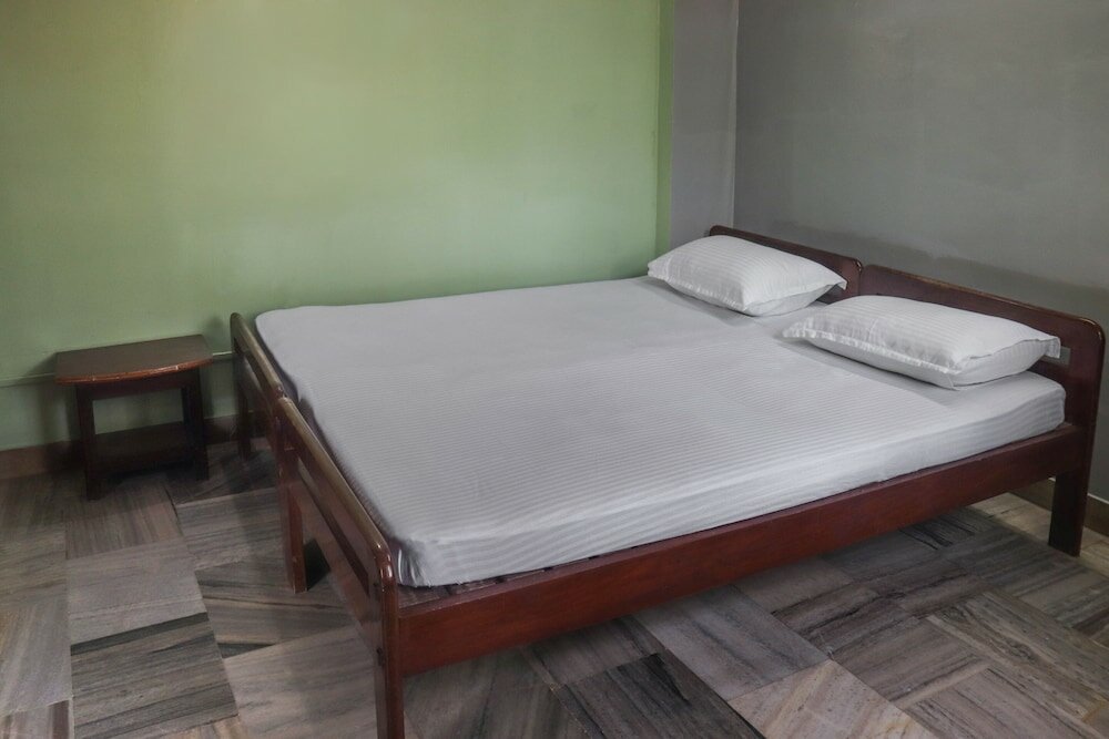 Фото Spot On 49477 Hotel Galaxy