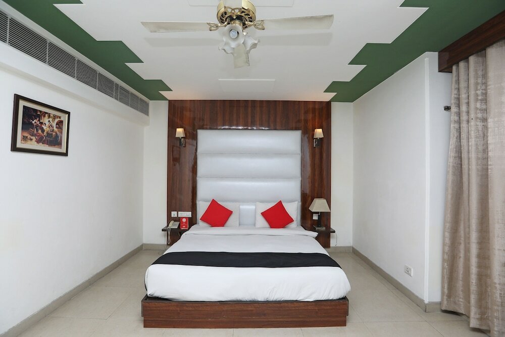 Фото Capital O 445 Impress Hotel