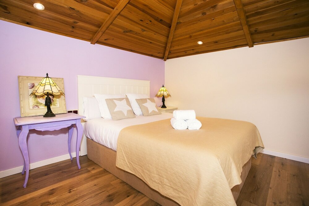 Фото Heavenly & Ocean Blue Apartment