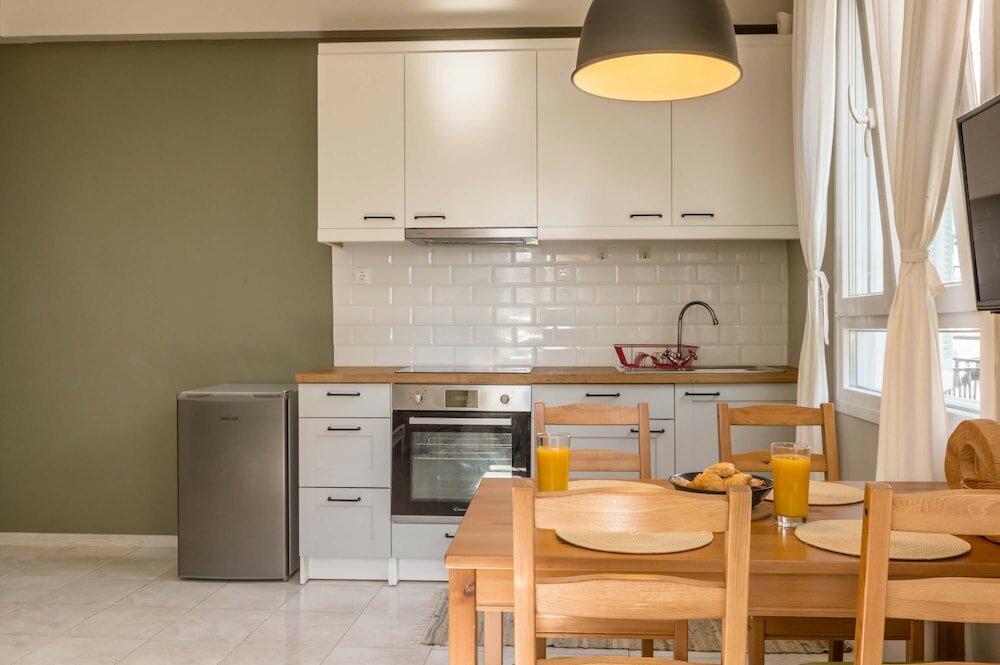 Фото The Central Boutique Αpartments