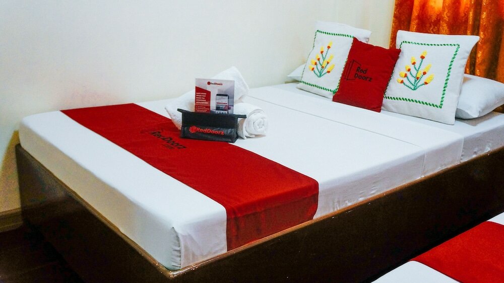 Фото RedDoorz near Old Tagbilaran Airport