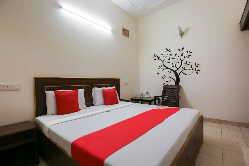 Фото Oyo 4601 City Plaza