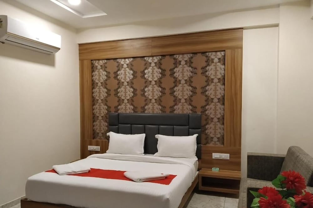 Фото Hotel Krishna Palace