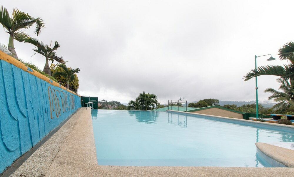 Фото RedDoorz near Peoples Park Tagaytay