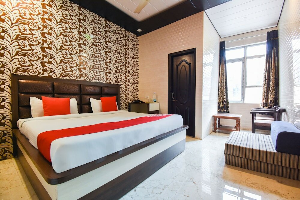 Фото Oyo 4430 Hotel Holy city