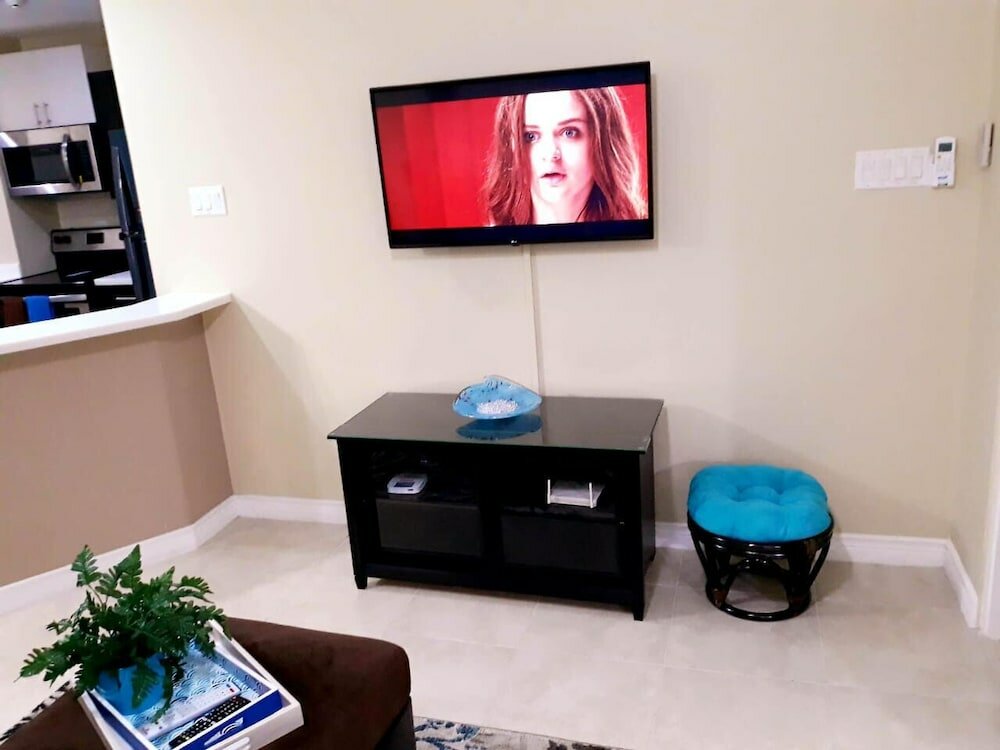 Фото The Brompton Executive Guest Apartment