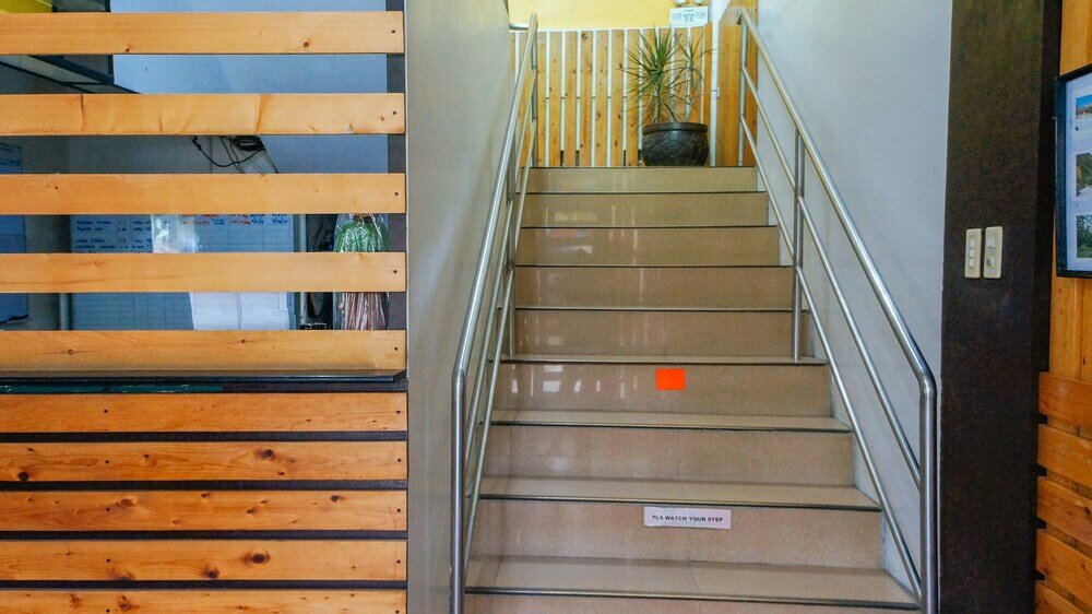 Фото RedDoorz @ Humayhumay Road Lapulapu