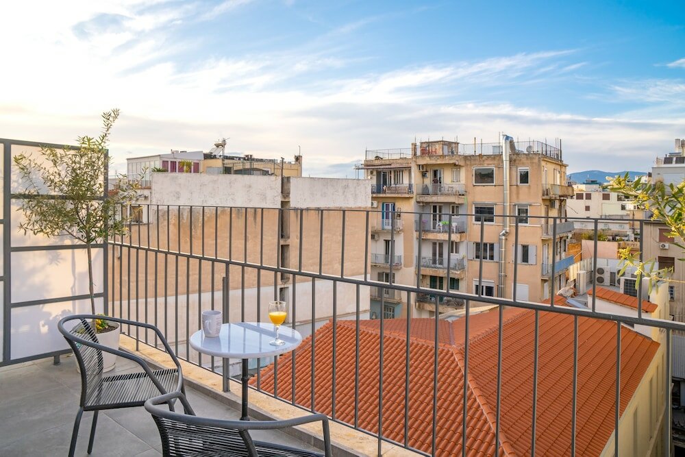 Фото Mythos Luxury Suites