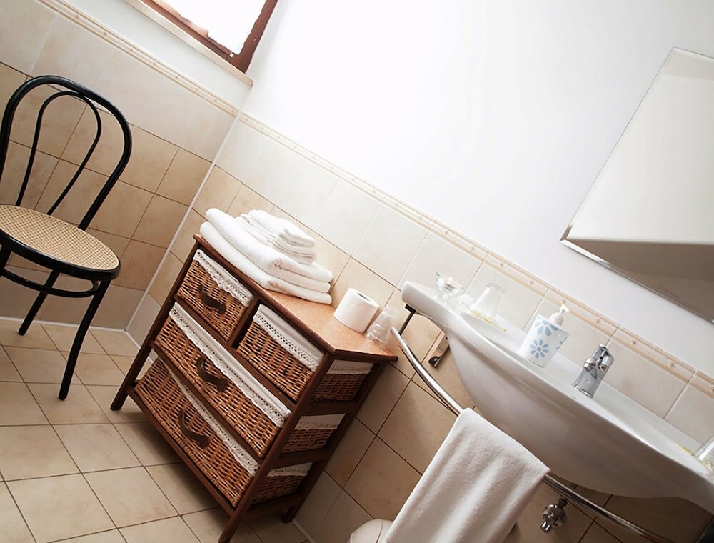 Фото L'incontro Suite B&b