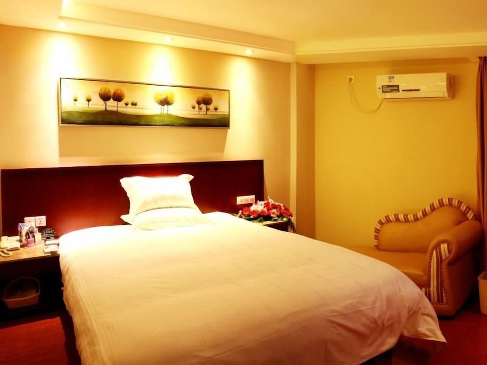 Фото GreenTree Inn Nanning Jiangnan Wanda Plaza Tinghong Road Express Hotel