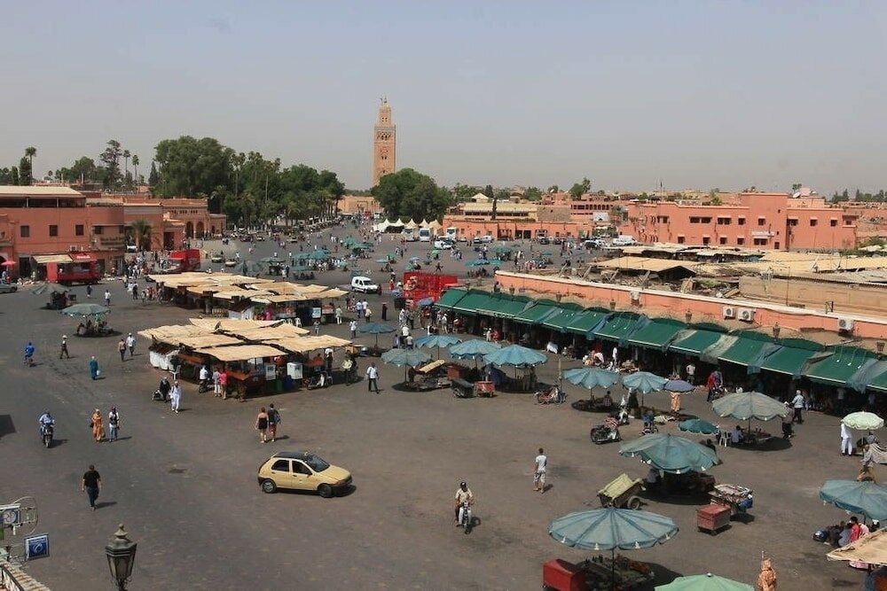 Фото отеля 2