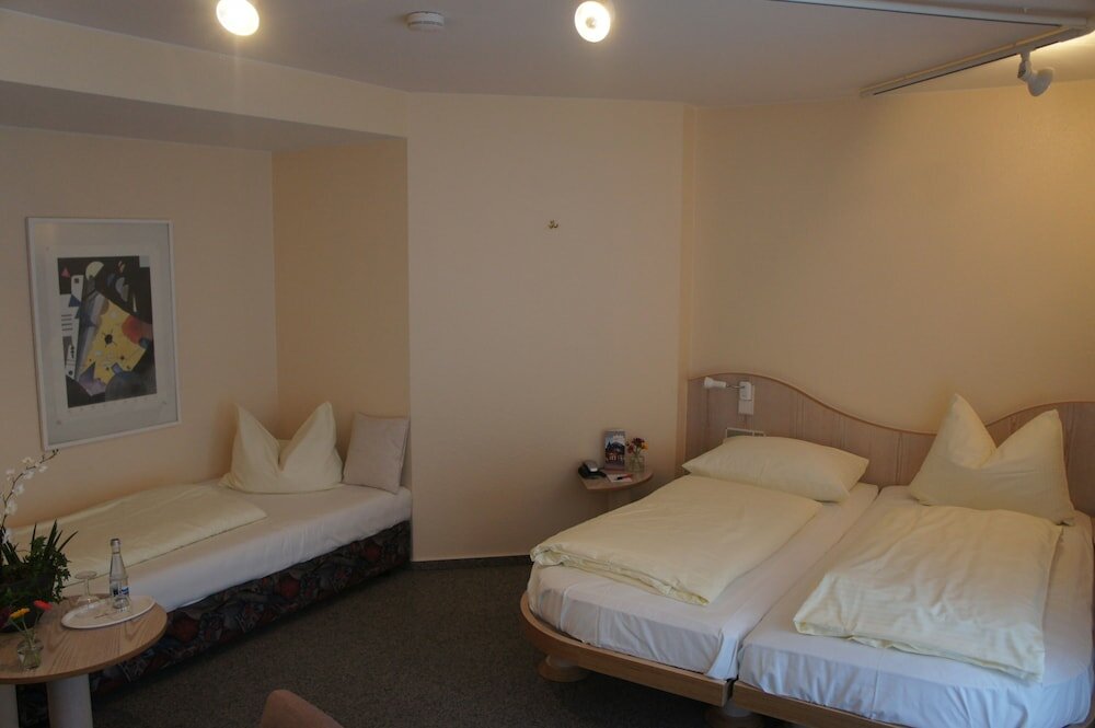 Фото Stadthotel Engel