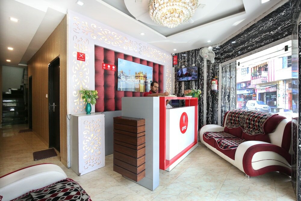 Фото Oyo 9055 Hotel Rich Inn