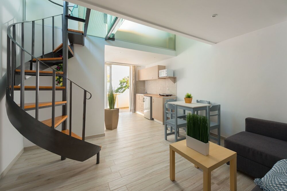 Фото Pefkos View Suites & Maisonette