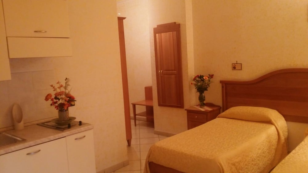 Фото Hotel Mistef