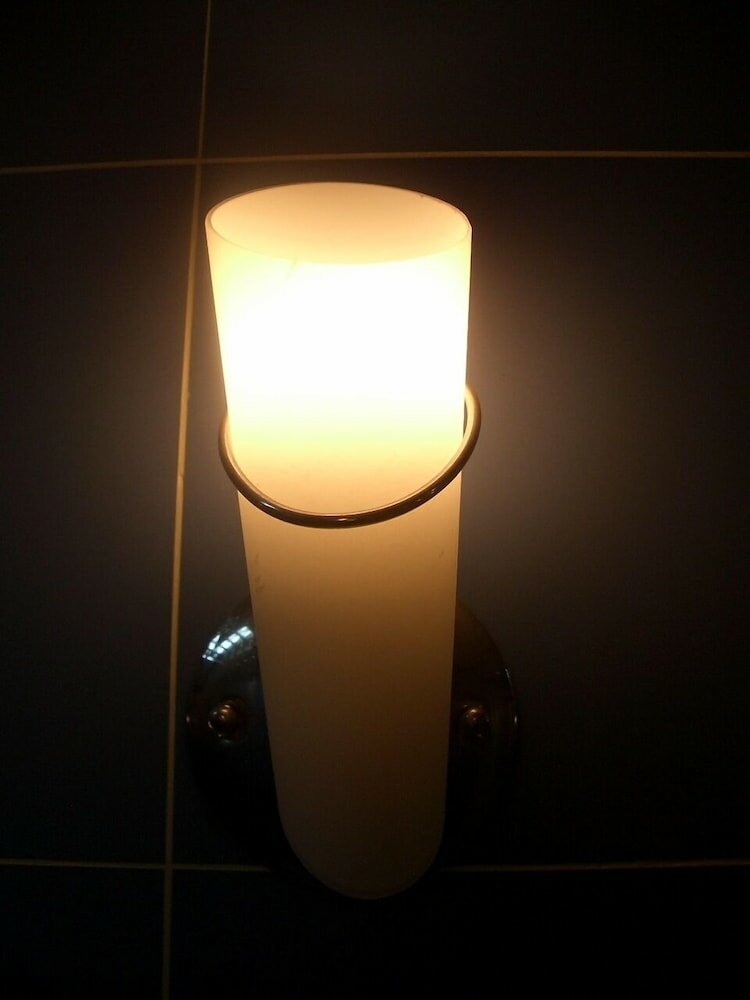 Фото Tom's Guest House