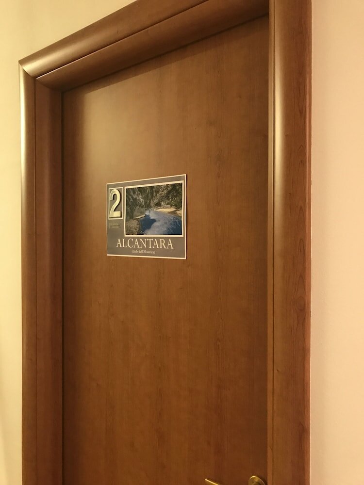 Фото Locami Holiday&Rooms Jolanda Suite