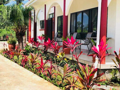 Гостиница Tonga Holiday Villa