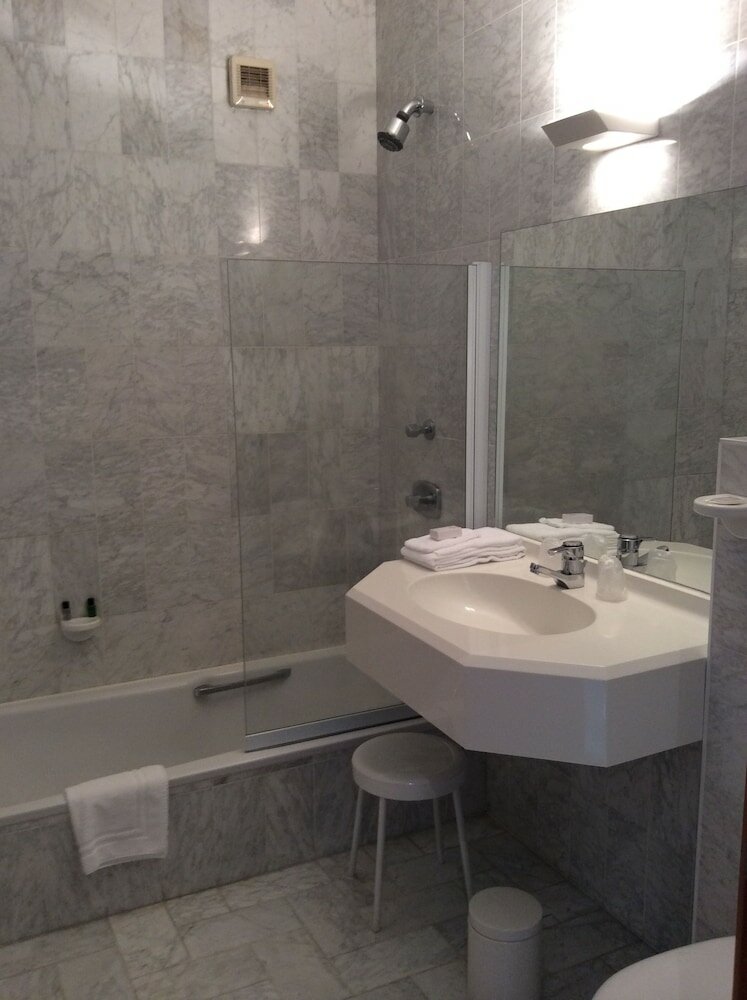 Фото Hotel Abbey