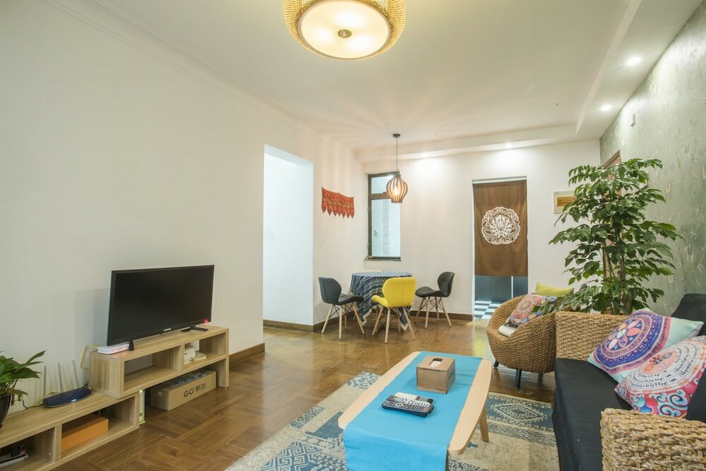 Фото GoNative Downtown Apartment Tianzifang