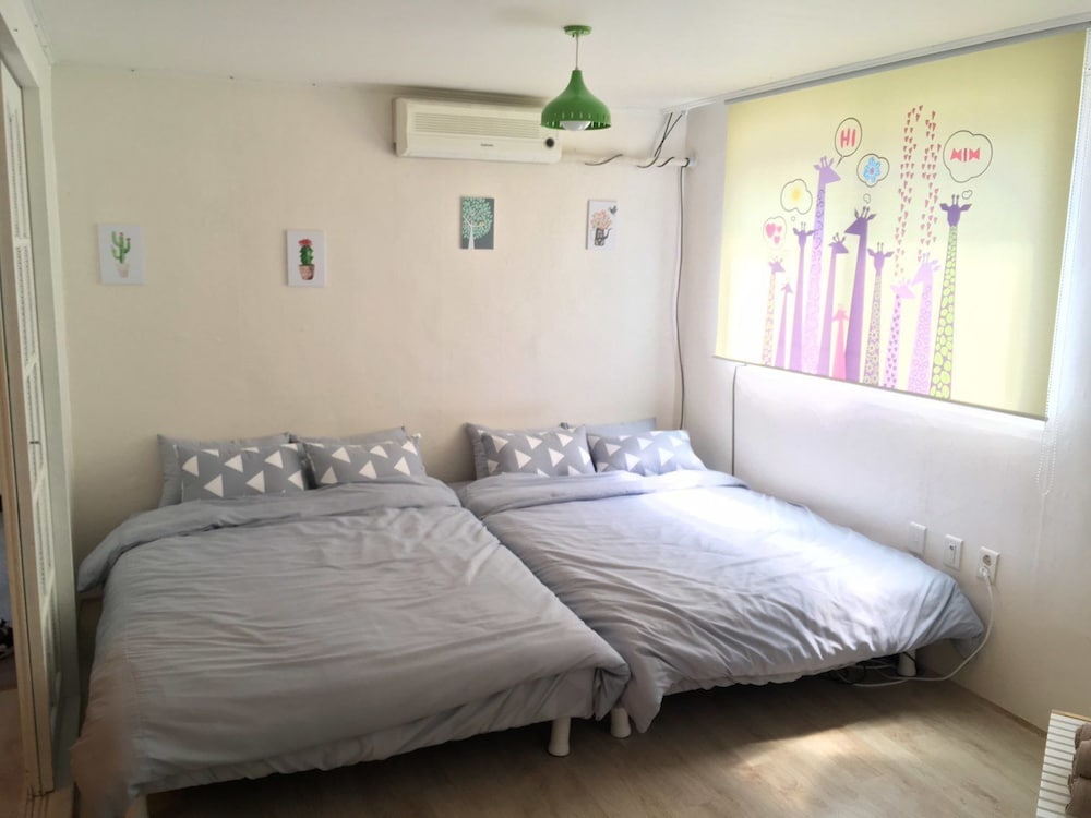 Фото Kiki House 2 Hongdae Stn